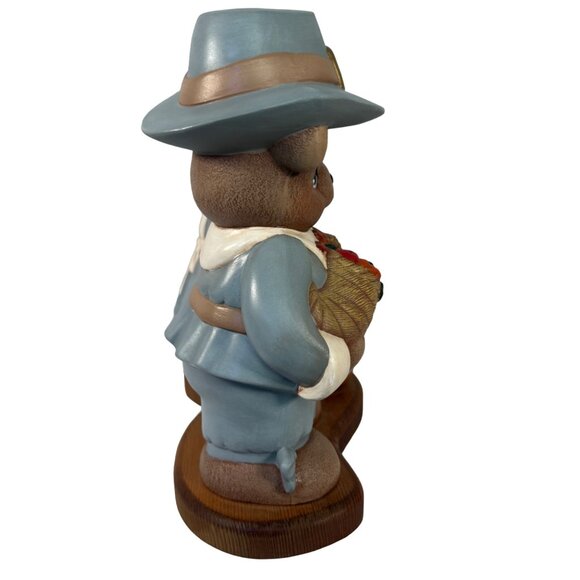 Handpainted Pilgrim Bear Figurines Thanksgiving Fall Decoration Wood Base - Picture 4 of 6